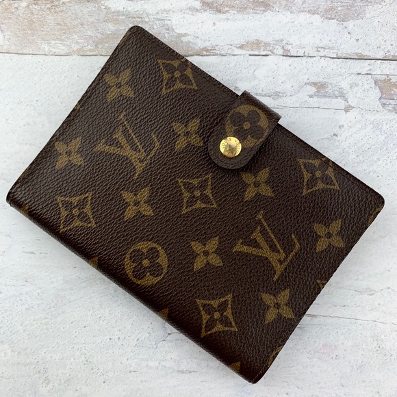 Louis Vuitton Accessories - Authentic LOUIS VUITTON PM Agenda Planner